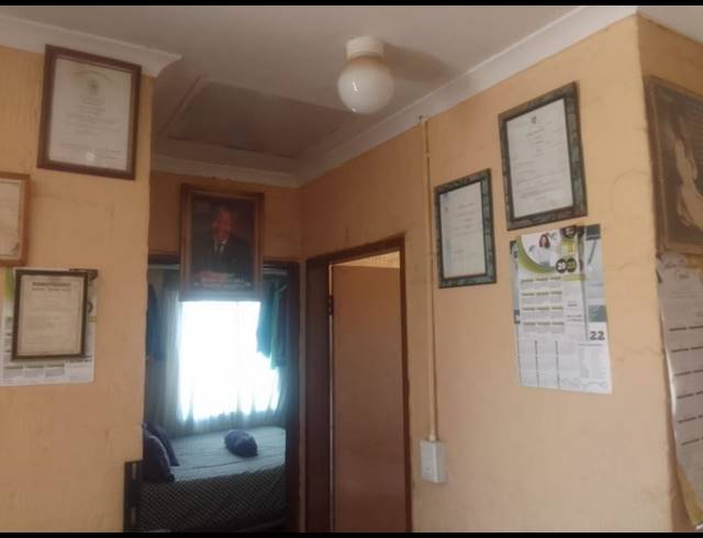 2 BEDROOM HOUSE FOR SALE IN DAVEYTON CENTRAL